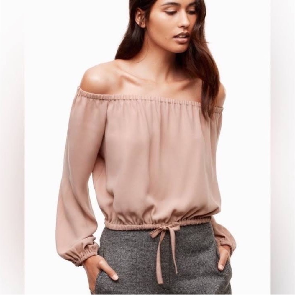 NWOT Aritzia Wilfred Eleanora Blouse Tan/Pink Cropped Off-The-Shoulder XS